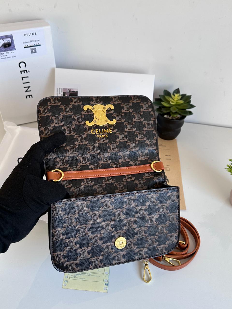 Celine Multipochette